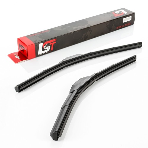 Front windscreen wiper blades - front,